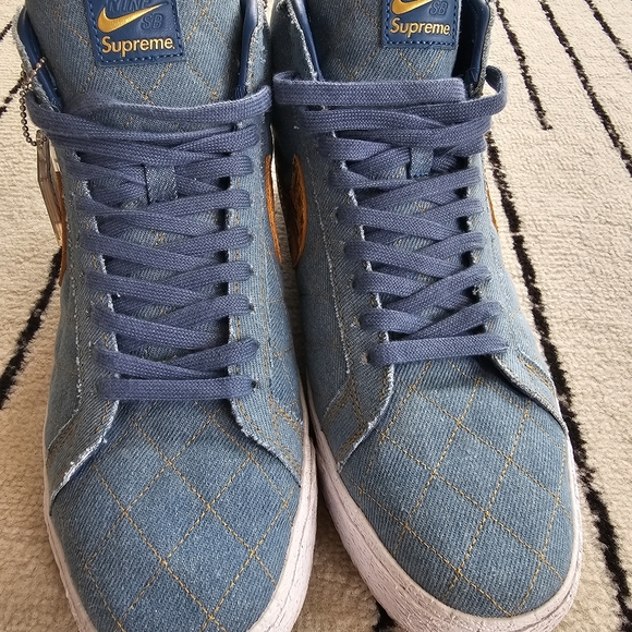 Nike SB x Supreme Denim Blazer - Picture 2 of 4